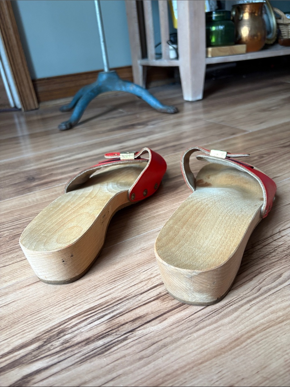 Dr. Scholl's wooden Red Leather Slide Sandals with Buckle - Picture 3 of 8